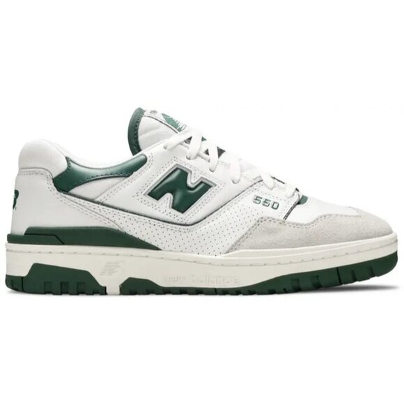 New Balance 550 Sneakers in White Green - Picture 2 of 9